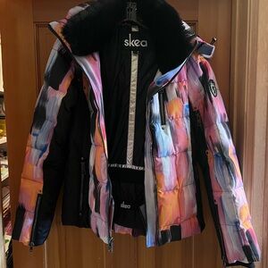 Skea Women's Multicolor Ski & Snow Jacket